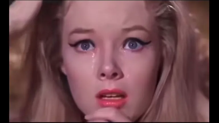 The reaction in the reference scene